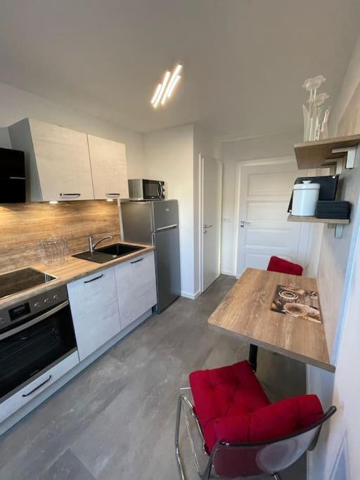Komfortable Ferienwohnung In Halle-Kroellwitz Halle  Exterior foto